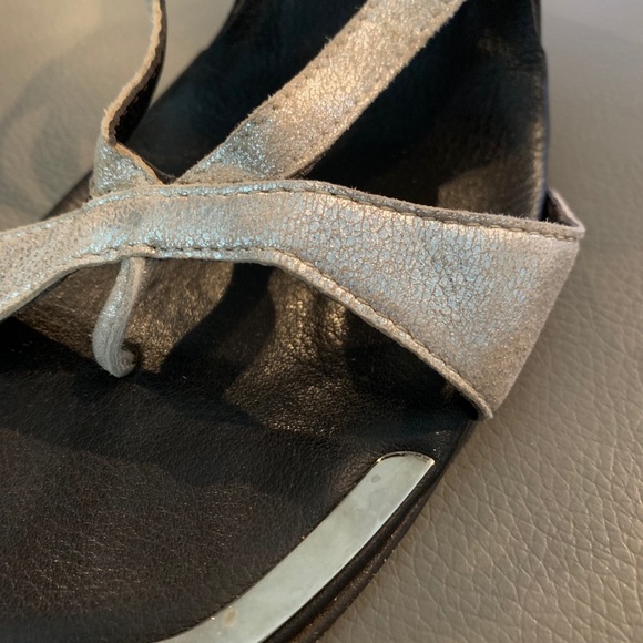 Donald J Pliner Sandals - Picture 4 of 12